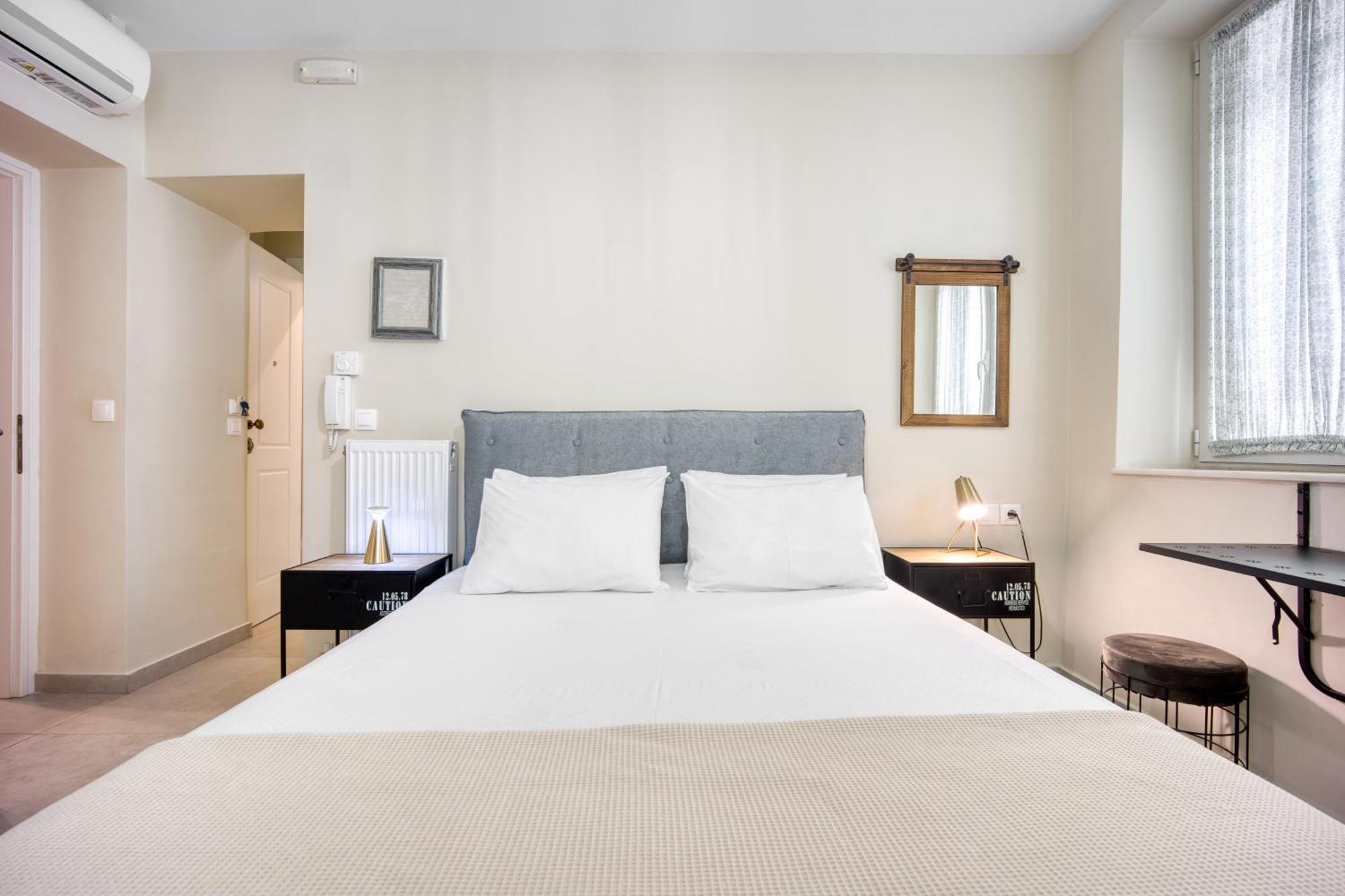 Bentzi...Boutique Apartment 1, Classic Double With Kitchenette, 2 Guests Athena Bagian luar foto